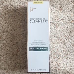 IT Confidence In A Cleanser